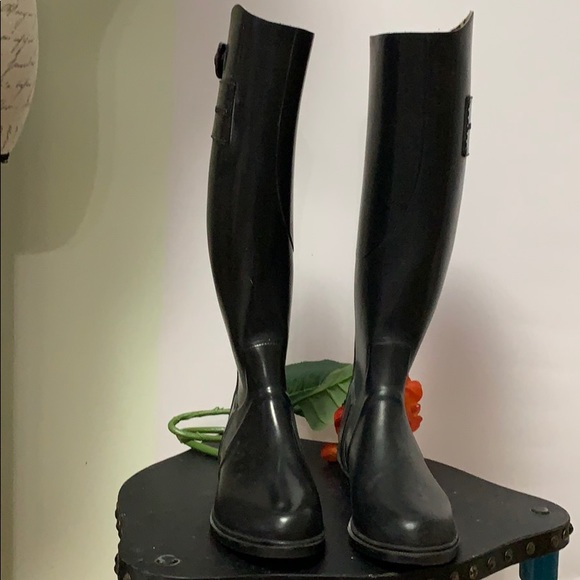 burberry tall boots